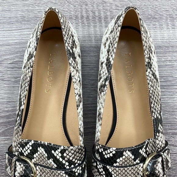 NEW! Talbots Ryan D-Ring Loafers Embossed. 8.5M. - Picture 7 of 15